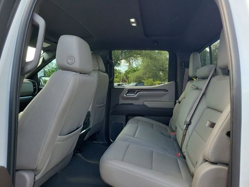 Used 2023 GMC Sierra 1500 SLT w/ SLT Premium Plus Package AWD/4WD image 13
