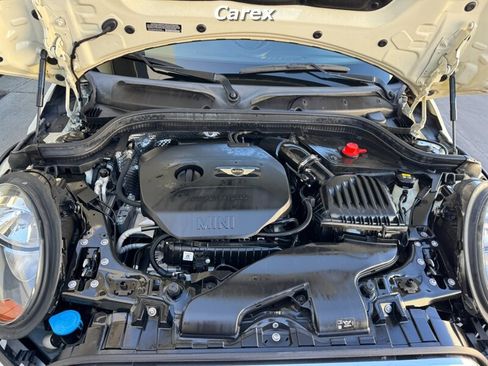 Used 2016 MINI Cooper 4-Door Hardtop image 32