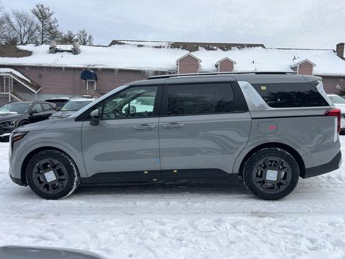 New 2026 Kia Carnival EX image 2