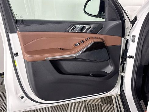 Used 2023 BMW X5 sDrive40i image 10