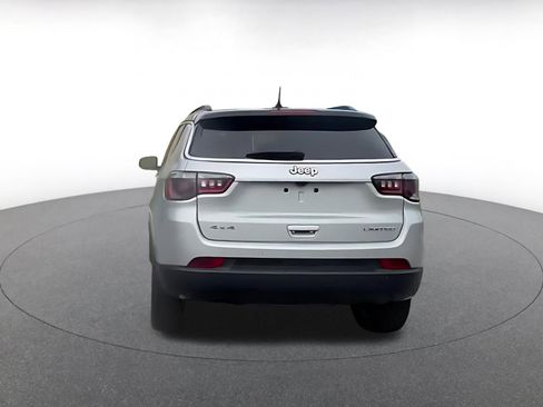 Used 2025 Jeep Compass Limited image 12