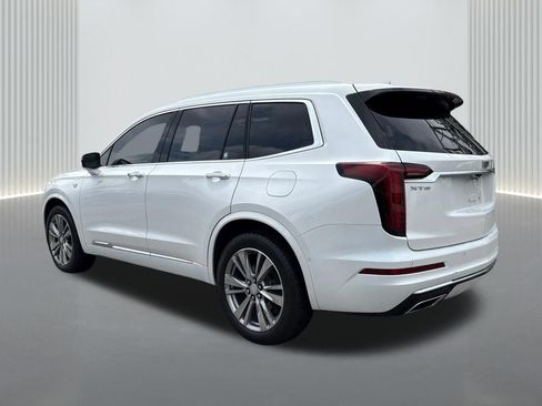 Certified 2023 Cadillac XT6 Premium Luxury w/ Technology Package FWD image 8
