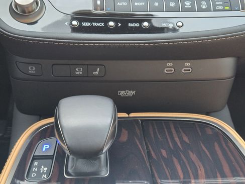 Used 2024 Lexus LS 500 image 26