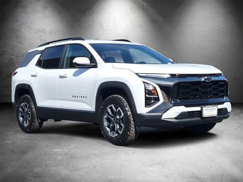 New 2026 Chevrolet Equinox ACTIV w/ Convenience Package III FWD image 2
