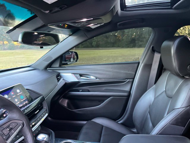 Used 2024 Cadillac CT4 Luxury w/ LPO, ONYX Package RWD image 12