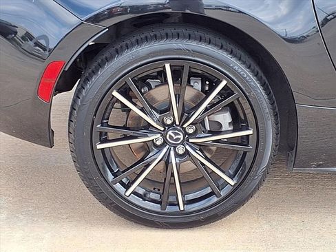 Used 2025 MAZDA MX-5 Miata RF Grand Touring image 25