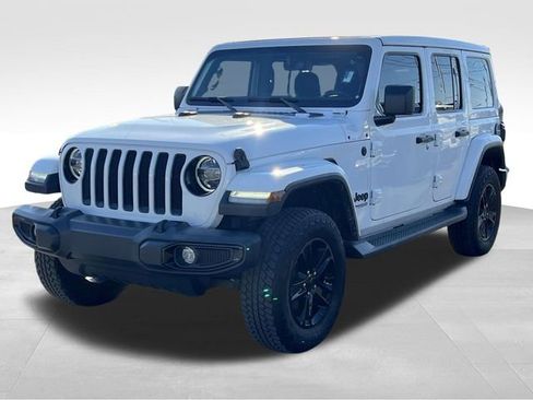 Used 2021 Jeep Wrangler Unlimited Sahara image 3