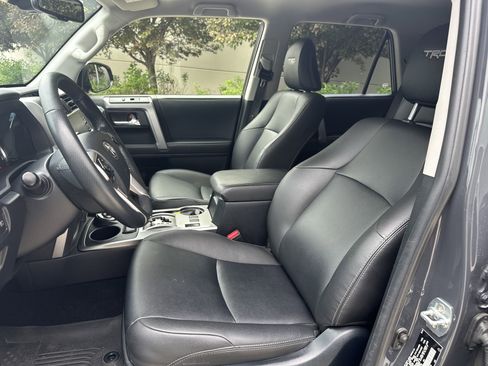 Used 2024 Toyota 4Runner TRD Sport AWD/4WD image 15