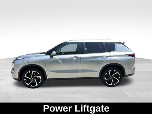 Used 2024 Mitsubishi Outlander SE AWD/4WD image 9