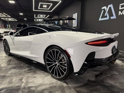 Used 2020 McLaren GT RWD image 7