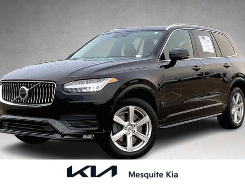 Used 2021 Volvo XC90 T5 Momentum image 1