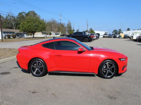 Used 2024 Ford Mustang Premium image 10