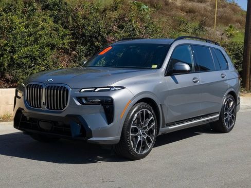Used 2023 BMW X7 xDrive40i w/ M Sport Package image 26