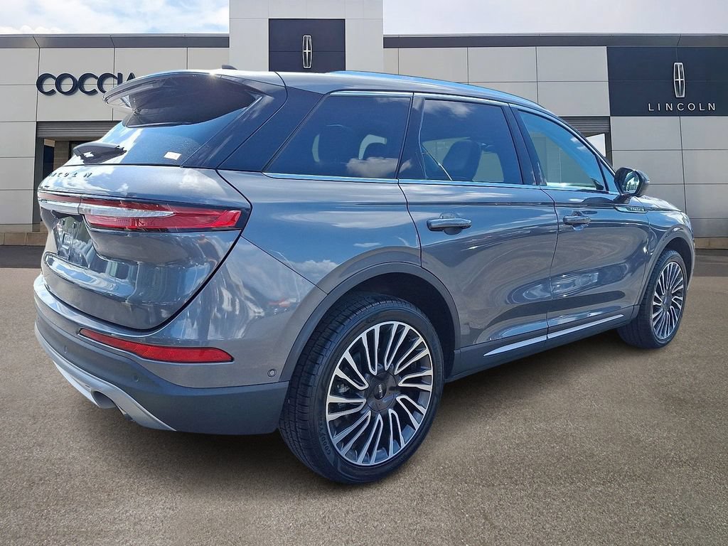 Certified 2022 Lincoln Corsair Reserve w/ Equipment Group 201A AWD/4WD image 4