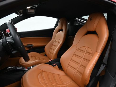 Used 2018 Ferrari 488 GTB RWD image 5