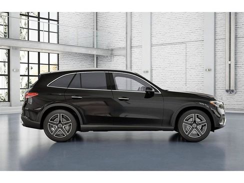 New 2026 Mercedes-Benz GLC 300 4MATIC image 2
