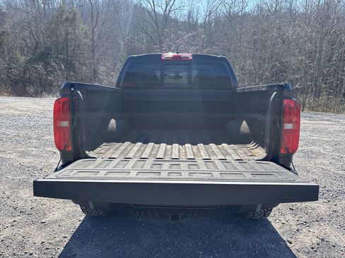 Used 2018 Chevrolet Colorado ZR2 w/ ZR2 Midnight Special Edition image 25