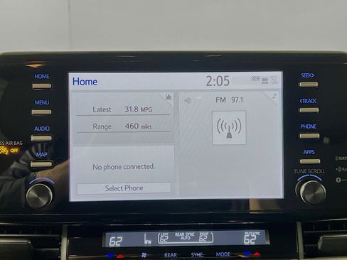 Used 2024 Toyota Sienna XLE image 27