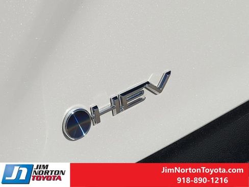 Used 2025 Toyota Camry XSE w/ Premium Plus Package image 13