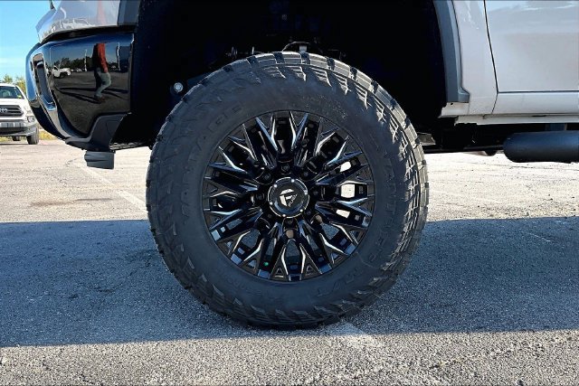 New 2026 Chevrolet Silverado 2500 Custom w/ Custom Value Package AWD/4WD image 12