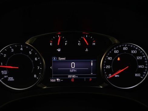 Used 2022 GMC Terrain SLE w/ Driver Convenience Package image 2