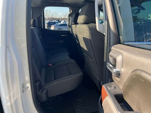 Used 2017 GMC Sierra 1500 SLE w/ SLE Value Package image 15