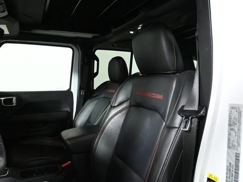 Used 2022 Jeep Wrangler Unlimited Rubicon w/ Xtreme Recon 35" Tire Package AWD/4WD image 5