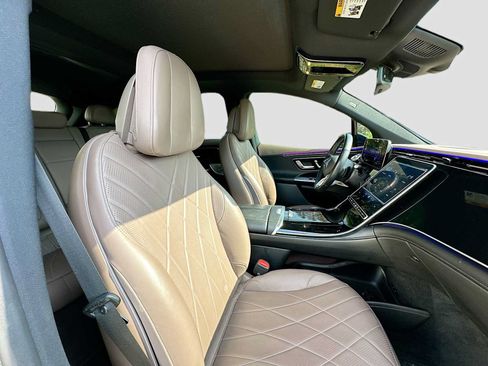 Certified 2023 Mercedes-Benz EQE 500 4MATIC SUV w/ Pinnacle Trim Package image 30