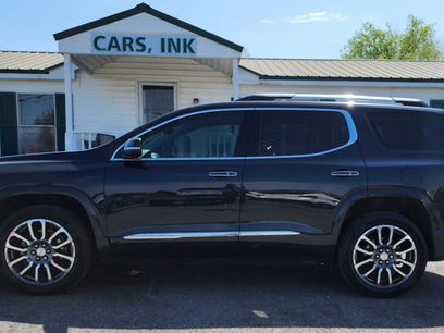 Used 2020 GMC Acadia Denali w/ LPO, Floor Liner Package