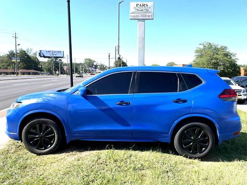 Used 2017 Nissan Rogue S FWD image 4