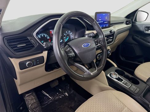 Used 2021 Ford Escape SE w/ Cold Weather Package image 23