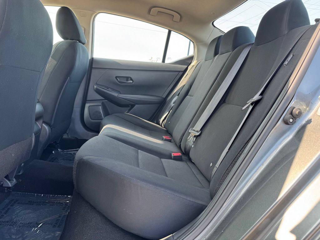 Used 2024 Nissan Sentra S FWD image 8