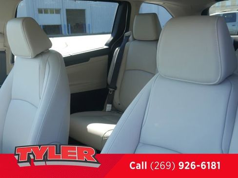 New 2026 Honda Odyssey EX-L image 40