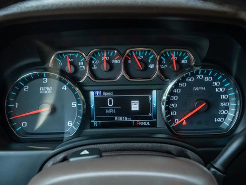 Used 2020 Chevrolet Tahoe Premier AWD/4WD image 24