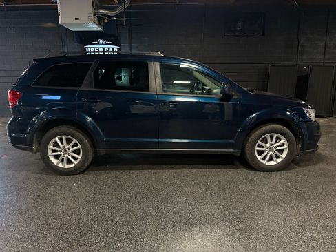 Used 2015 Dodge Journey SXT w/ Flexible Seating Group FWD image 8