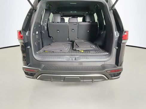 Used 2026 Lexus LX 600 F Sport w/ Accessory Package (2T) AWD/4WD image 28