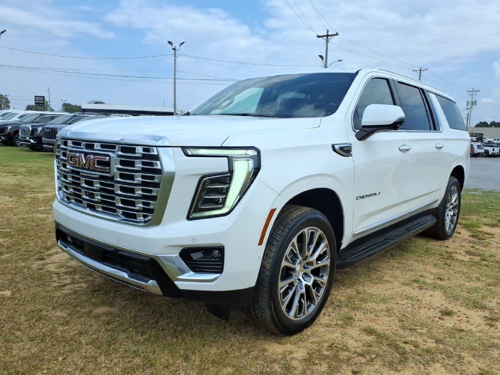 New 2026 GMC Yukon XL Denali w/ Advanced Technology Package AWD/4WD image 3