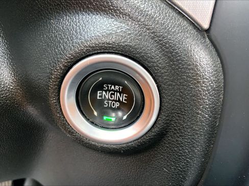 Used 2021 GMC Sierra 2500 SLT AWD/4WD image 32