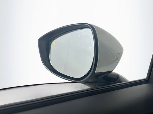 Used 2024 MAZDA CX-90 Plug-In Hybrid w/ Premium Pkg AWD/4WD image 16