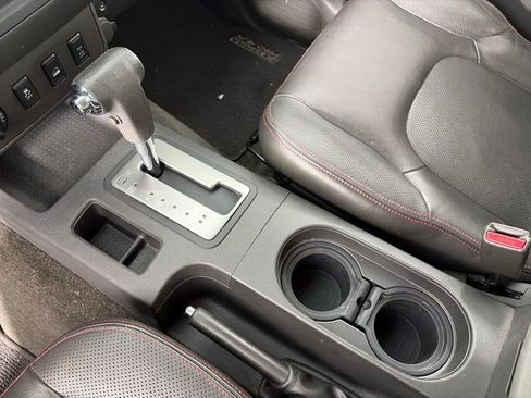 Used 2012 Nissan Xterra PRO-4X w/ Pro-4x Leather Pkg image 22