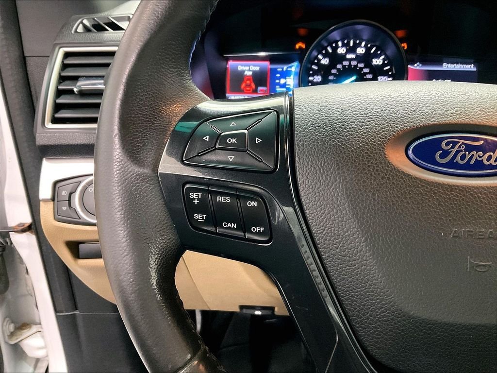 Used 2016 Ford Explorer XLT w/ Equipment Group 201A AWD/4WD image 22