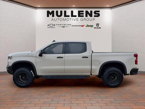 New 2026 Chevrolet Silverado 1500 ZR2 image 8