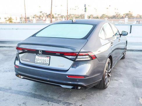 Used 2025 Honda Accord Touring image 9