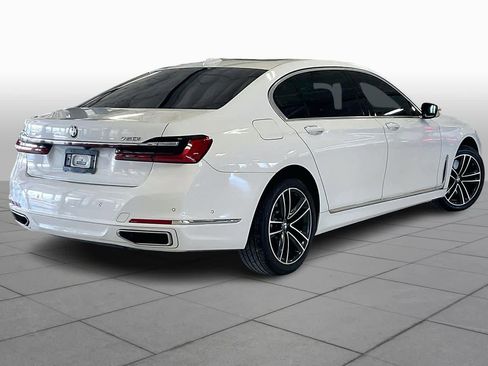 Used 2021 BMW 750i xDrive image 12