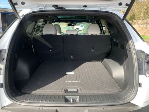Certified 2025 Hyundai Tucson Limited image 6