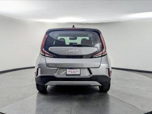 Used 2023 Kia Soul LX w/ Option Group 015 image 3