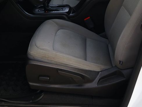 Used 2019 Chevrolet Colorado W/T w/ WT Convenience Package RWD image 12