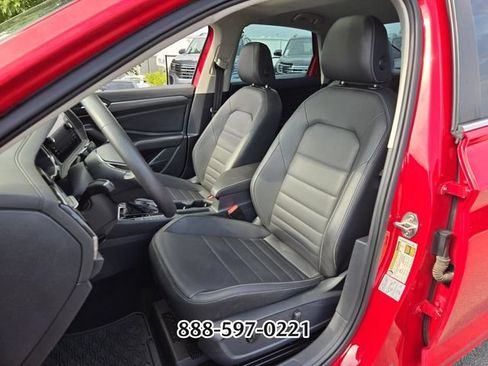 Certified 2021 Volkswagen Jetta SEL FWD image 9
