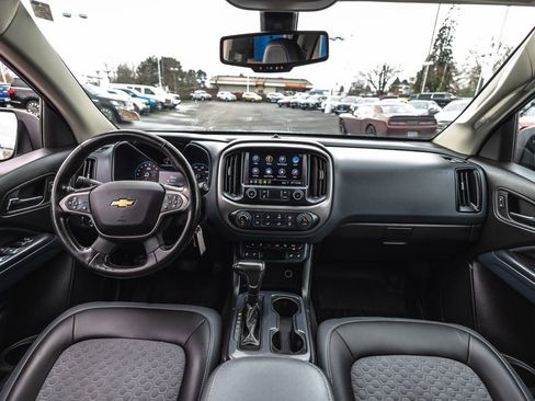 Used 2020 Chevrolet Colorado Z71 AWD/4WD image 25
