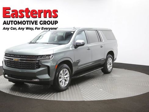 Used 2023 Chevrolet Suburban Premier image 60